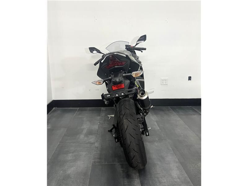 Used 2021 Kawasaki NINJA 400 ABS Image 2
