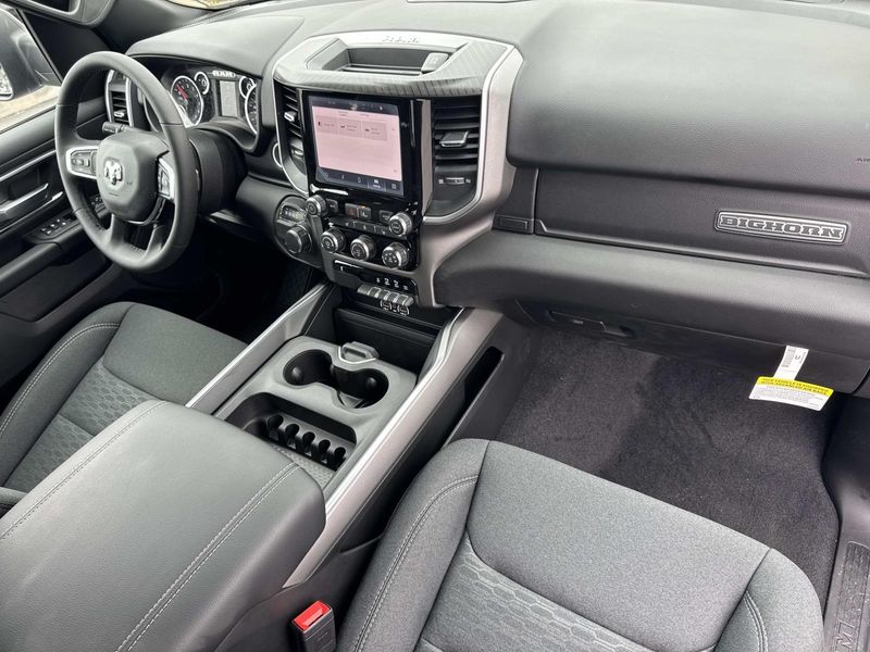 New 2026 RAM 1500 Big Horn Crew Cab 4x2 5'7' Box