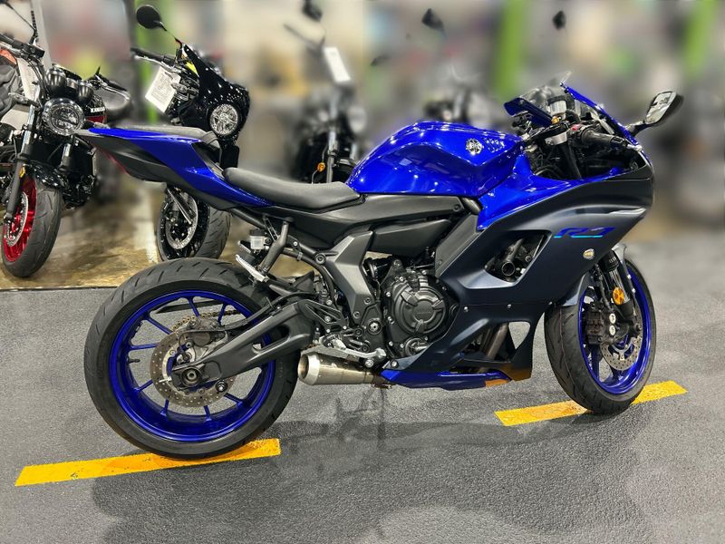 Used 2023 Yamaha YZF-R7 Image 13