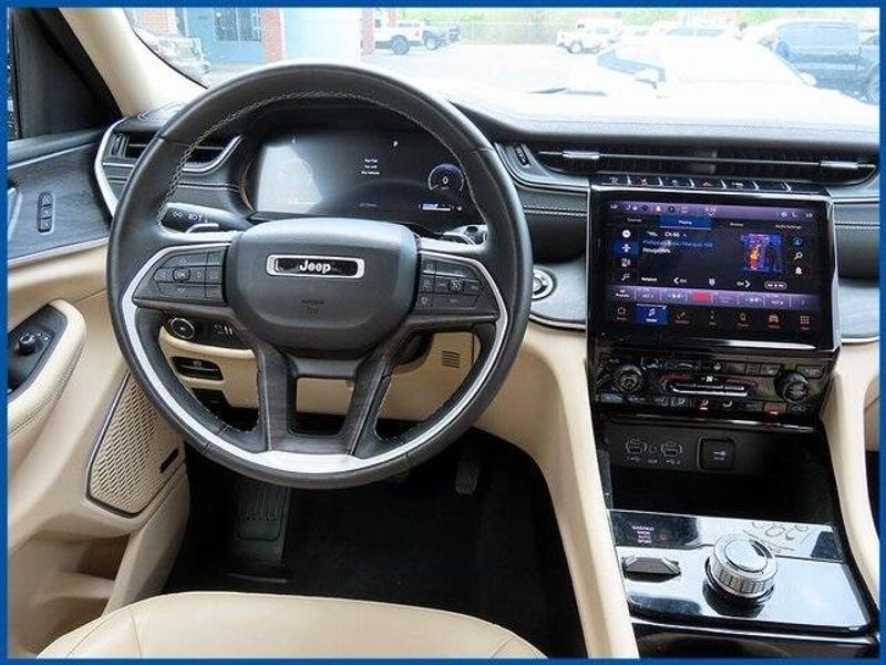 2022 Jeep Grand Cherokee LimitedImage 11