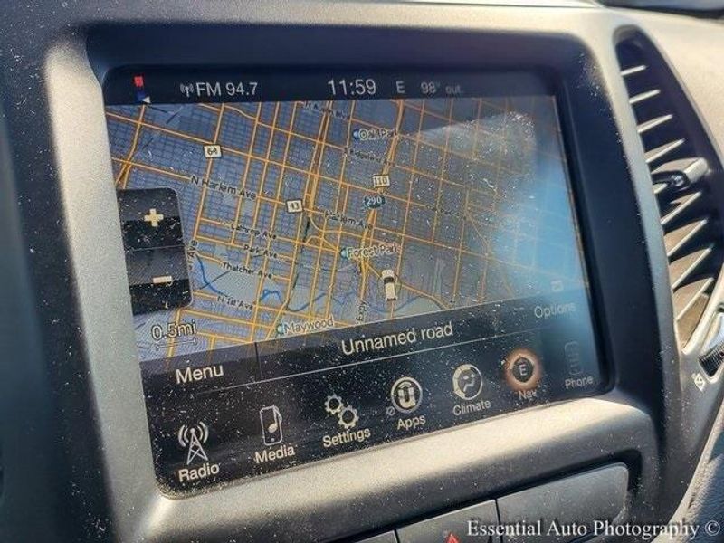 2018 Jeep Cherokee Latitude photo 8