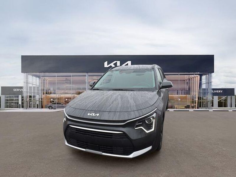 New 2025 Kia Niro EXImage 8
