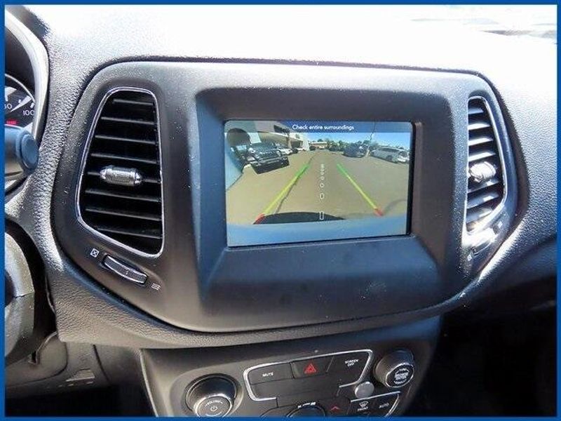 2020 Jeep Compass LatitudeImage 16
