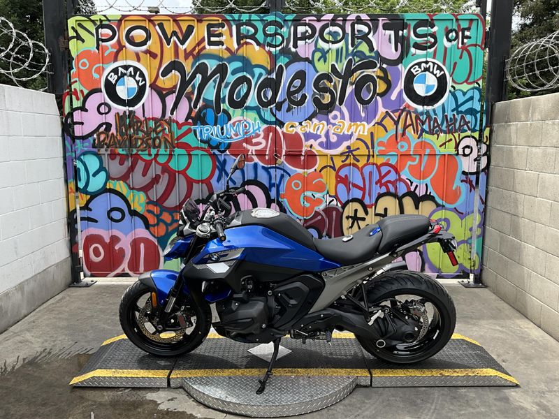 New 2026 BMW R 1300 R Image 8