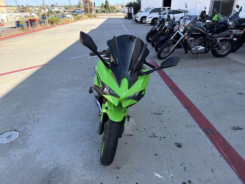 Used 2024 Kawasaki NINJA 500 KRT SE ABS Image 12