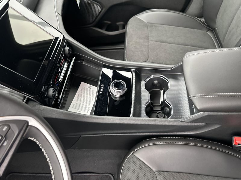 New 2025 Jeep Grand Cherokee L Altitude X 4x4Image 25