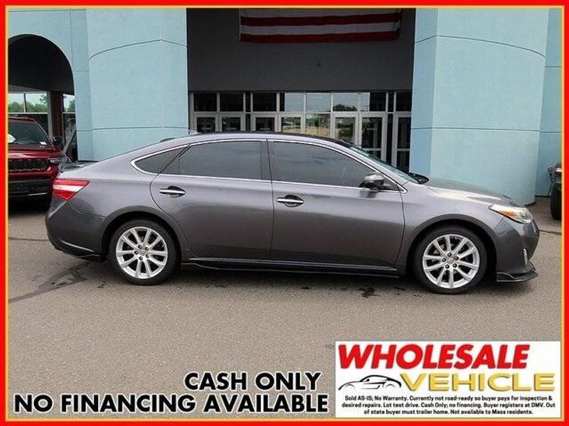 2014 Toyota Avalon LimitedImage 2