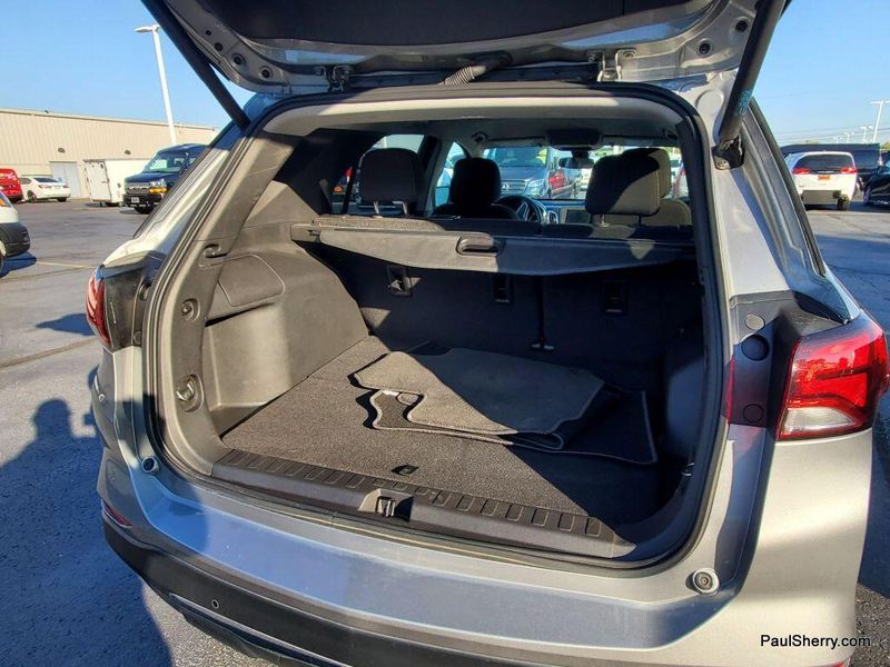 2023 Chevrolet Equinox LT photo 8