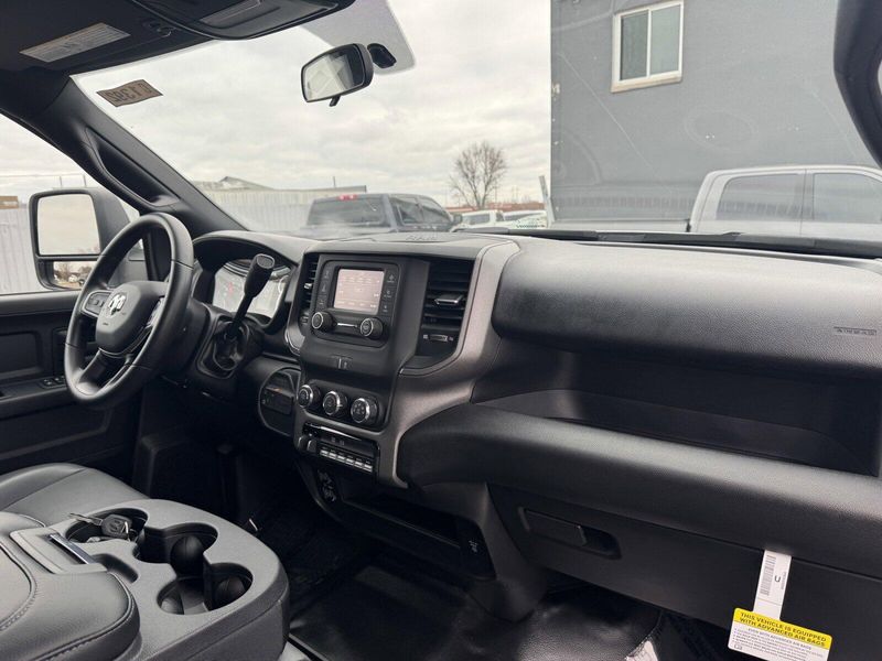 2024 RAM 5500 Chassis Cab TradesmanImage 14