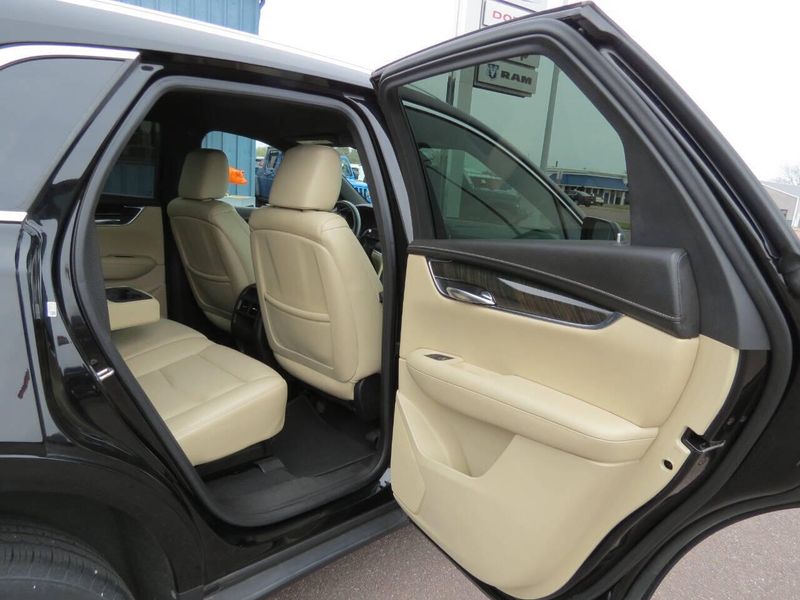 2018 Cadillac XT5 Base 4dr SUVImage 24