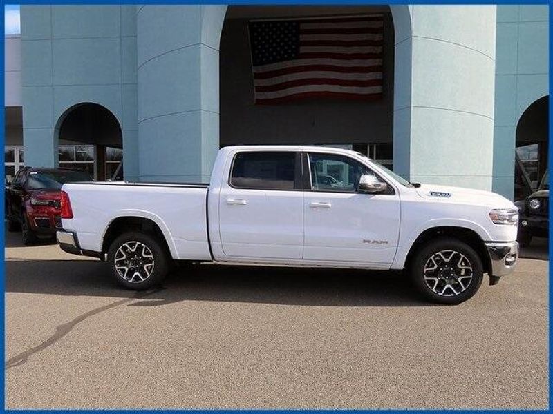 2025 RAM 1500 LaramieImage 3