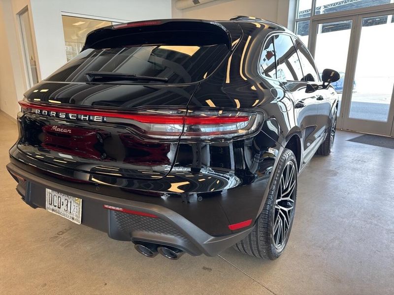 2023 Porsche Macan 