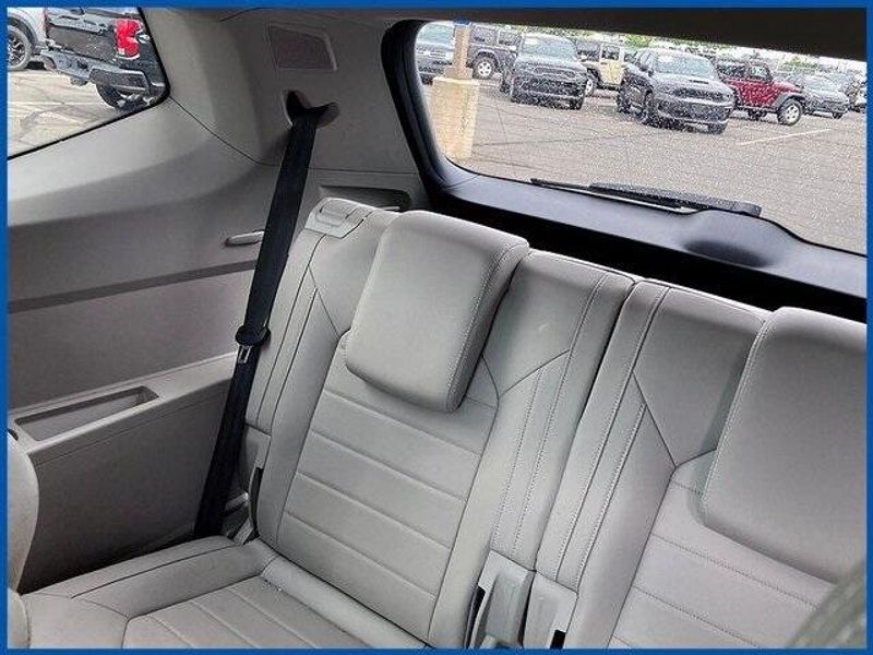 2021 Volkswagen Atlas SEL PremiumImage 11
