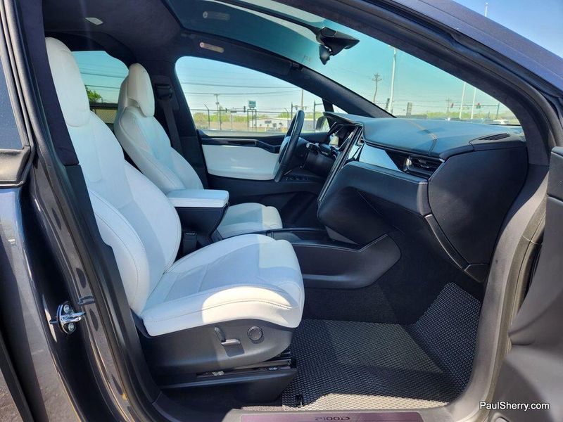 2018 Tesla Model X P100DImage 29