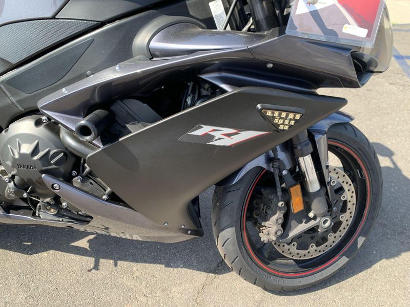 Used 2007 Yamaha YZF-R1 CA Image 13