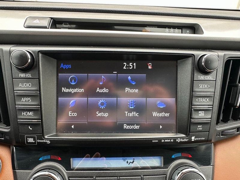 2018 Toyota RAV4 LimitedImage 5