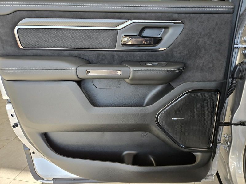New 2026 RAM 1500 Rho Crew Cab 4x4 5'7' Box