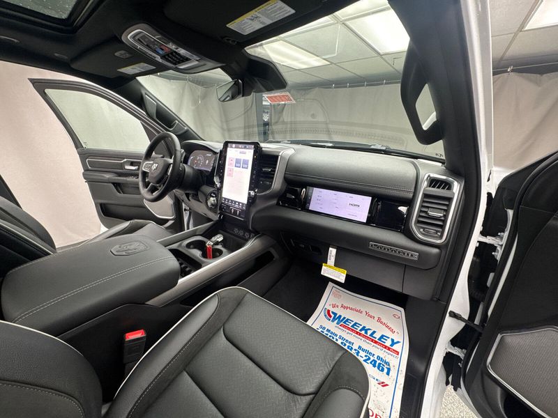 2025 RAM 1500 Laramie Crew Cab 4x4 5