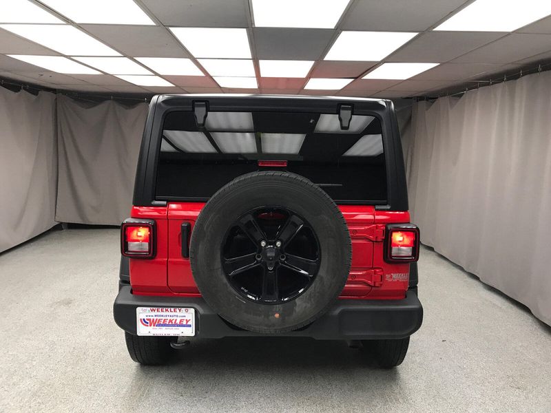 Used 2021 Jeep Wrangler Unlimited Sport AltitudeImage 18