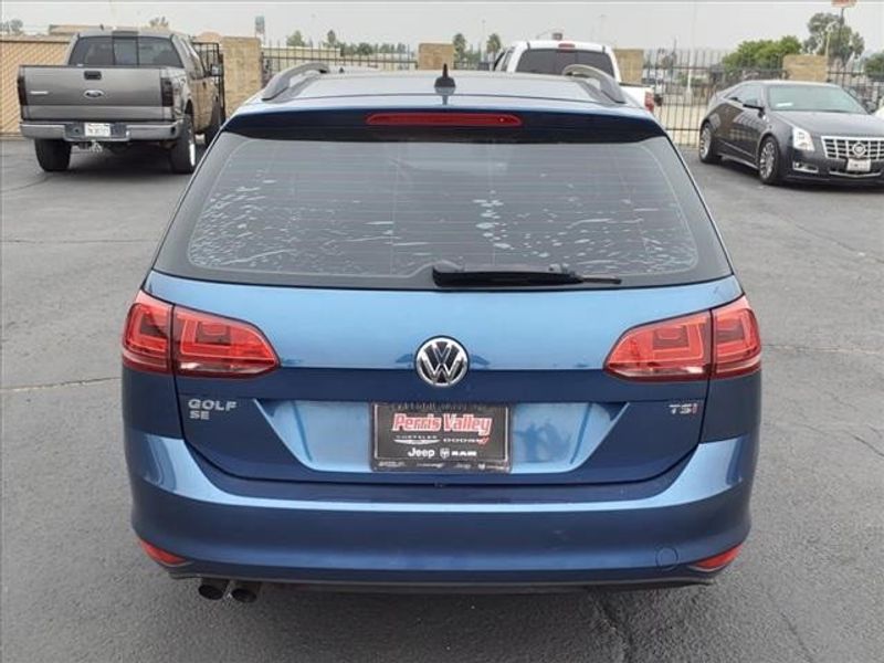 2016 Volkswagen Golf SportWagen SEImage 3