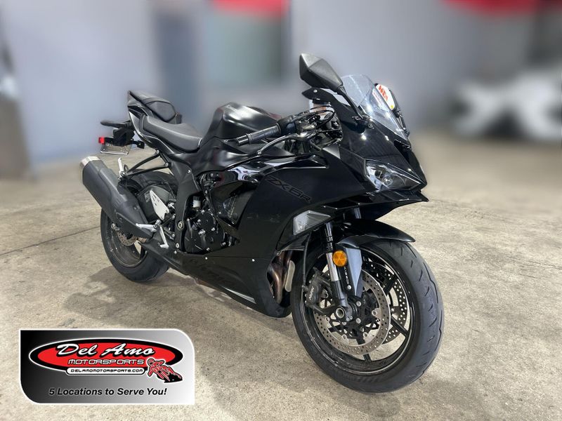 Used 2024 Kawasaki NINJA ZX-6R 