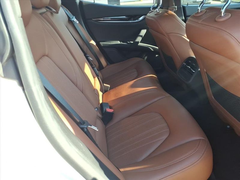 Used 2022 Maserati Ghibli Modena Q4Image 13
