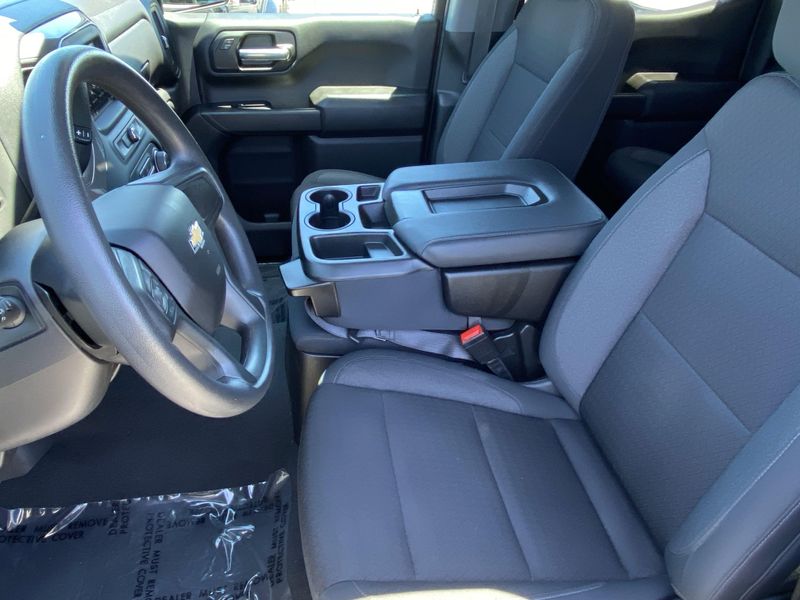 Used 2022 Chevrolet Silverado 1500 CustomImage 15