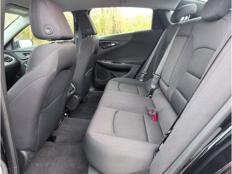 Used 2023 Chevrolet Malibu LTImage 29