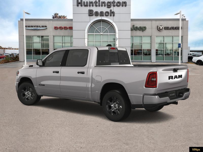 2025 RAM 1500 Tradesman Crew Cab 4x2Image 4