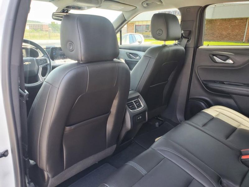 2020 Chevrolet Blazer LT in a Summit White exterior color and Jet Blackinterior. Johnson Dodge 601-693-6343 pixelmotiondemo.com 