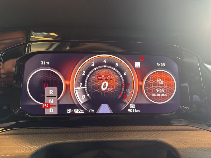 2023 Volkswagen Golf GTI 2.0T SE