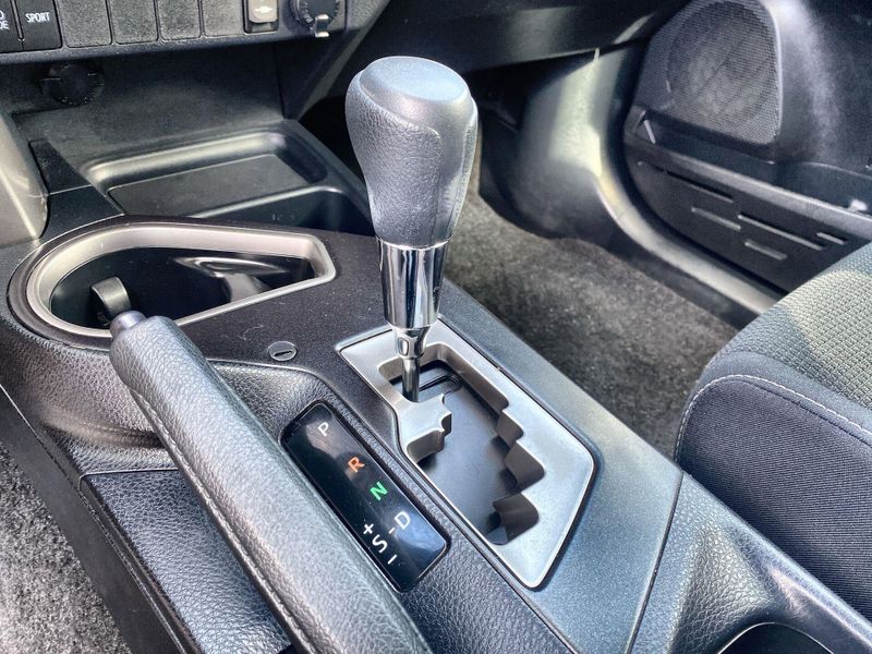 Used 2018 Toyota RAV4 XLEImage 15