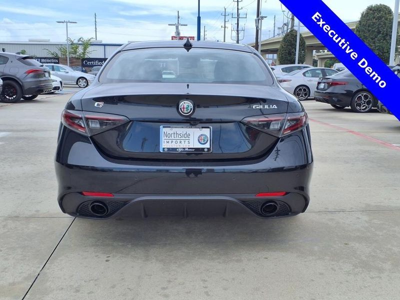 New 2025 Alfa Romeo Giulia Intensa RwdImage 8