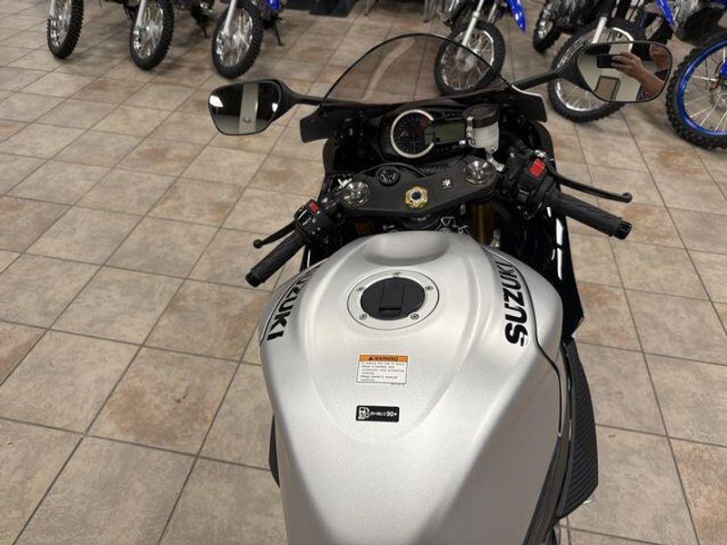 New 2026 Suzuki GSX-R750 Image 21