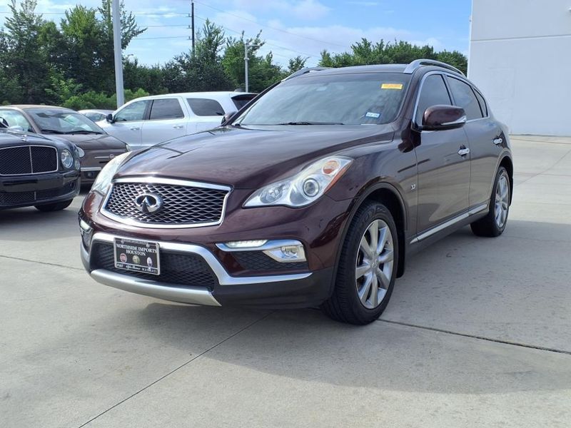 2017 INFINITI QX50 BaseImage 10