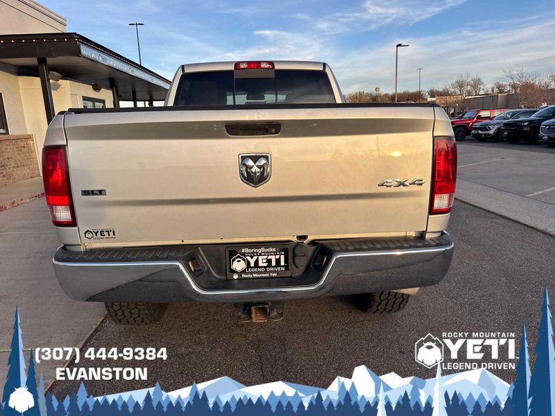 2016 Ram 2500 SLT photo 4