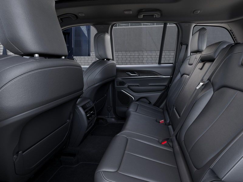 New 2026 Jeep Grand Cherokee Limited 4x4Image 23