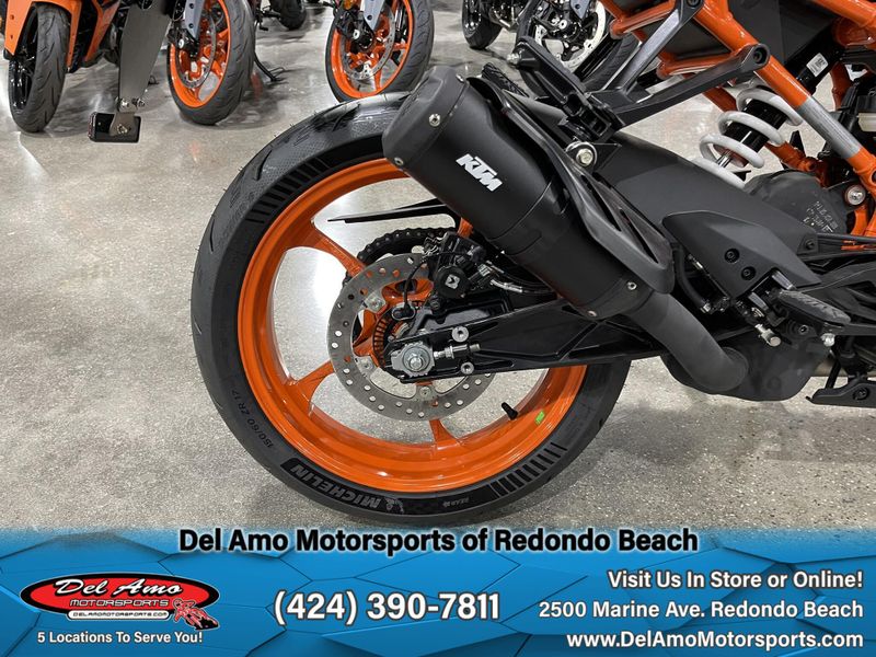New 2024 KTM RC 390 Image 12