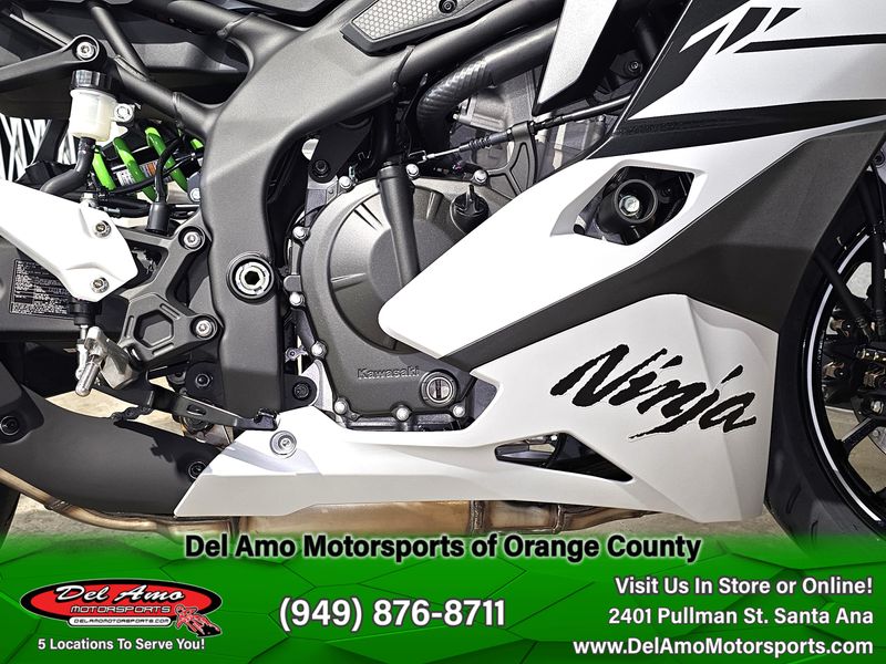 New 2025 Kawasaki NINJA ZX-4RR ABS Image 16