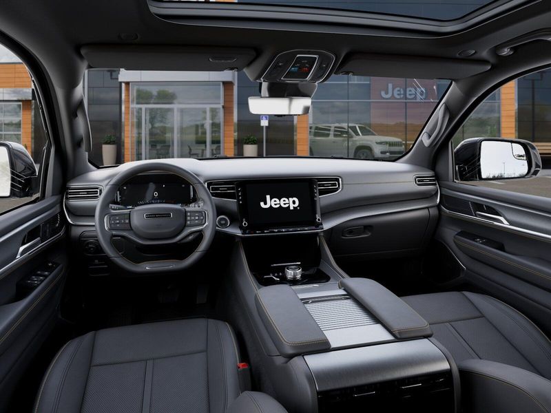 2026 Jeep Grand Wagoneer 85th Anniversary Edition 4x4Image 14