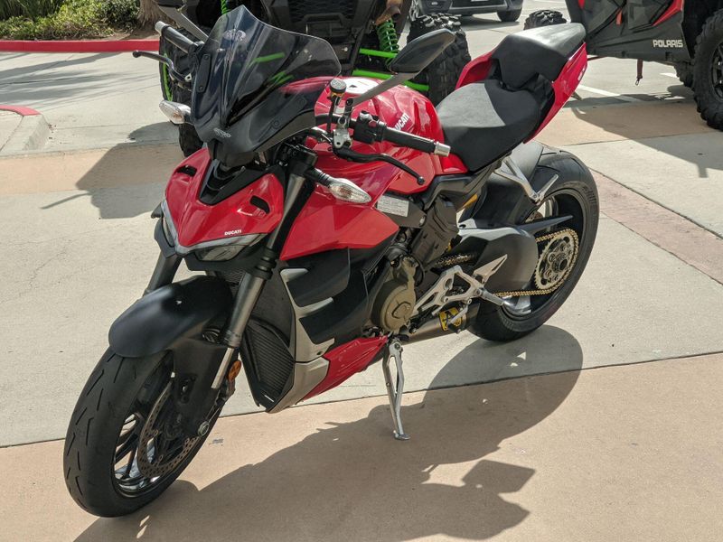 Used 2021 Ducati STREETFIGHTER V4 Image 13