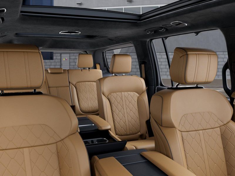 2026 Jeep Grand Wagoneer Summit Reserve 4x4Image 26