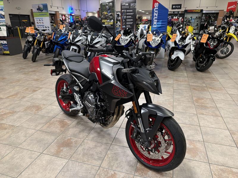 New 2026 Suzuki GSX-8S Image 11
