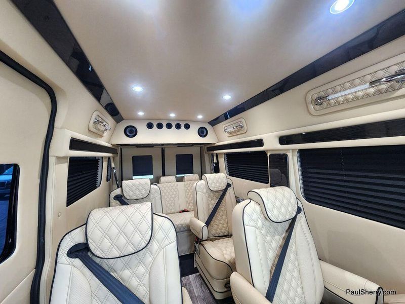 2024 RAM Promaster 2500 Slt+ Window Van High Roof 159