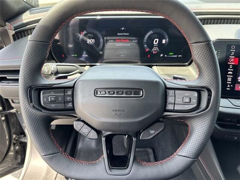 2025 Dodge Charger 2-door Daytona Scat Pack AwdImage 17