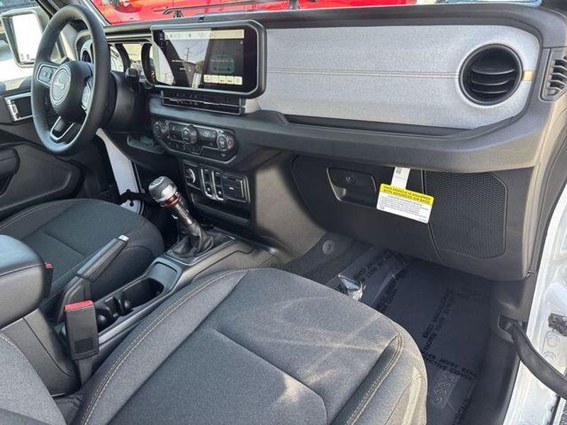 New 2026 Jeep Wrangler 2-door Sport SImage 13