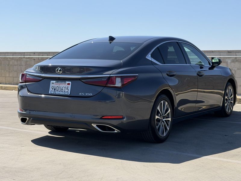 Used 2025 Lexus ES 350Image 9