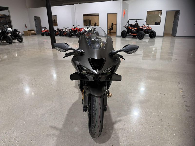 New 2026 Kawasaki NINJA ZX-10R ABS Image 12