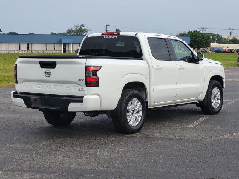 2023 Nissan Frontier SVImage 6