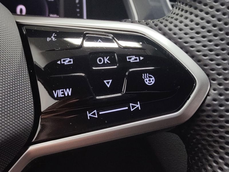 Used 2024 Volkswagen Tiguan SEL R-Line AWD w/Sunroof/NavImage 38